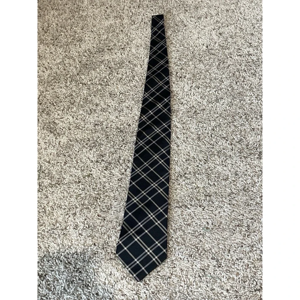 Tommy Hilfiger Men's Necktie Black Plaid‎ Silk Tie Classic Pattern Pre-Owned